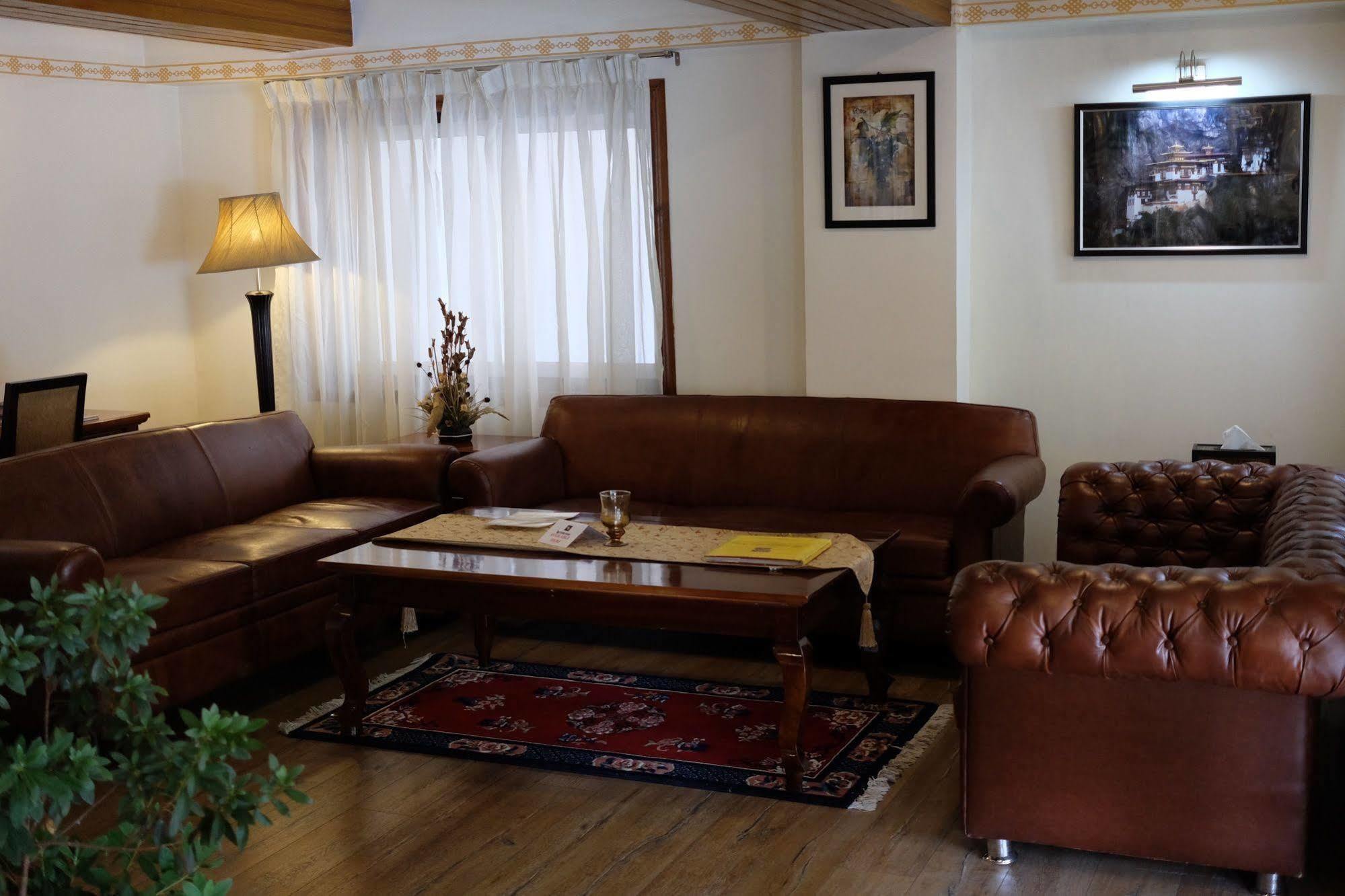טימפו Hotel Norbuling מראה חיצוני תמונה